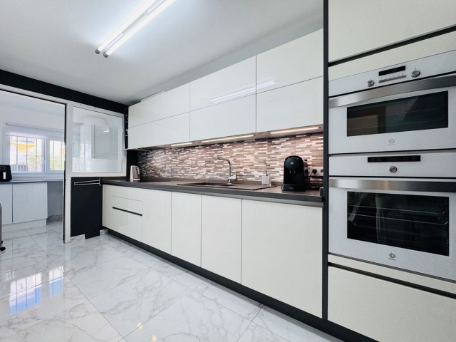 Rivitalo, Casares Playa, R5222278