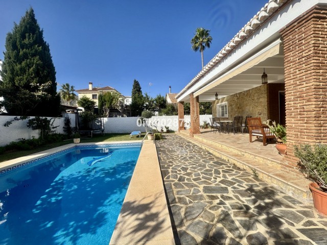 4 Bedrooms Villa in Torremolinos
