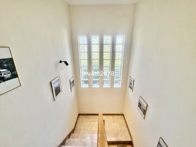 4 Bedrooms Villa in Torremolinos