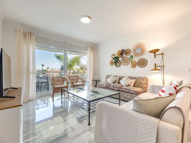 Appartement avec 3 Chambres  à Guadalmina Baja