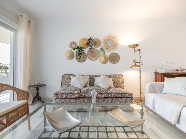 Appartement avec 3 Chambres  à Guadalmina Baja