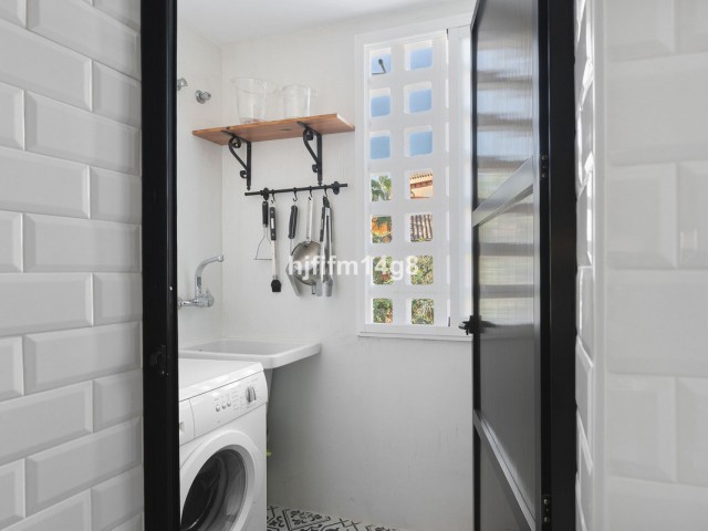 2 Bedrooms Apartment in San Pedro de Alcántara