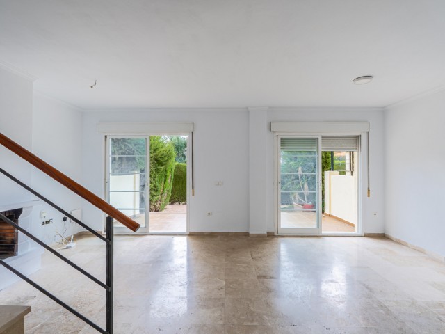 3 Bedrooms Townhouse in Nueva Andalucía