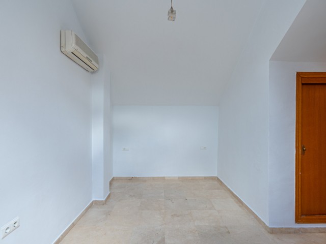 3 Bedrooms Townhouse in Nueva Andalucía