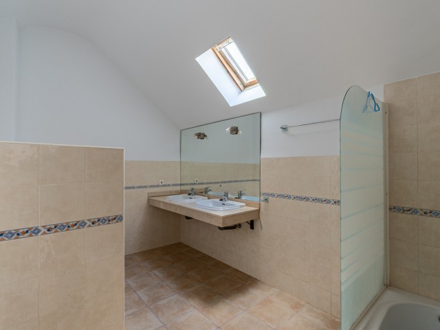 3 Bedrooms Townhouse in Nueva Andalucía