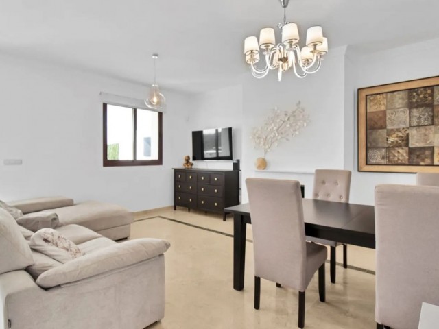 Maison mitoyenne avec 3 Chambres  à Doña Julia