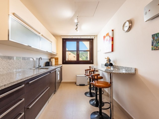 Maison mitoyenne avec 3 Chambres  à Benahavís