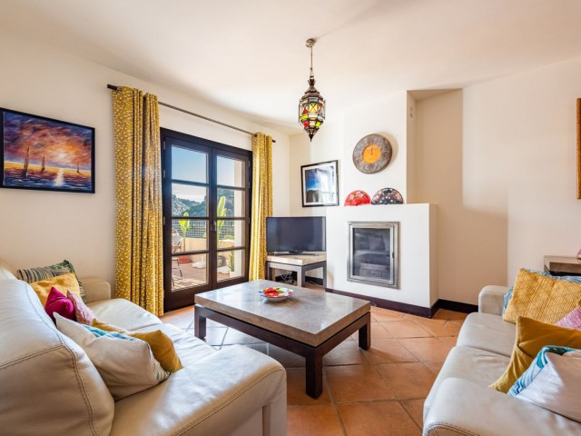 Maison mitoyenne avec 3 Chambres  à Benahavís