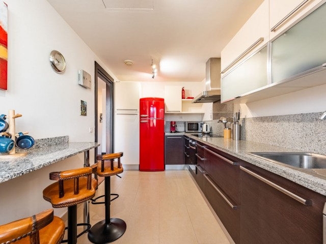 Maison mitoyenne avec 3 Chambres  à Benahavís