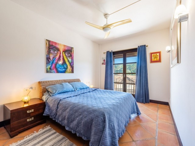 Maison mitoyenne avec 3 Chambres  à Benahavís