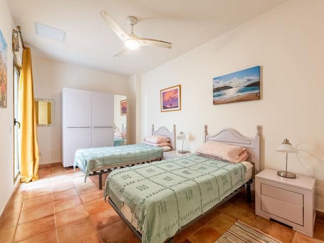 Maison mitoyenne avec 3 Chambres  à Benahavís