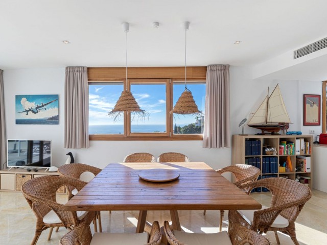 3 Bedrooms Apartment in Altos de los Monteros