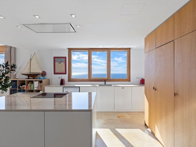 3 Bedrooms Apartment in Altos de los Monteros