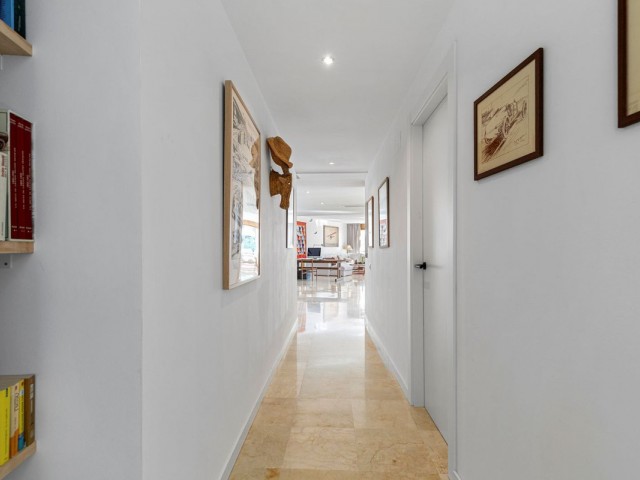 3 Bedrooms Apartment in Altos de los Monteros