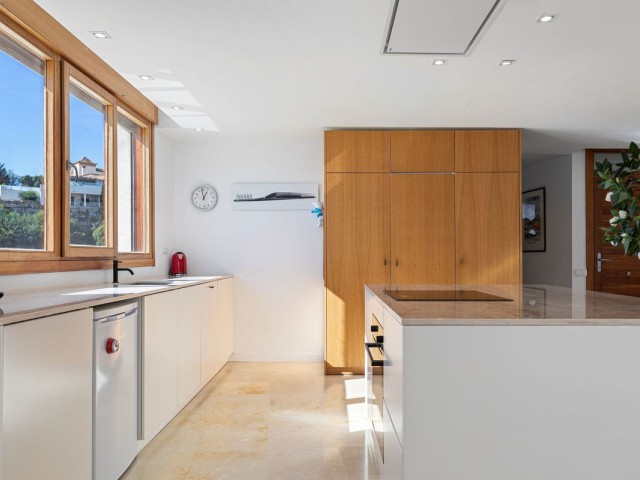 3 Bedrooms Apartment in Altos de los Monteros