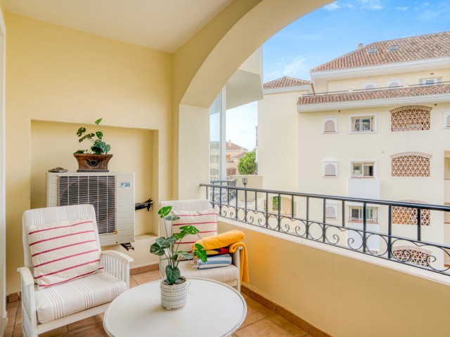 Appartement avec 2 Chambres  à Elviria