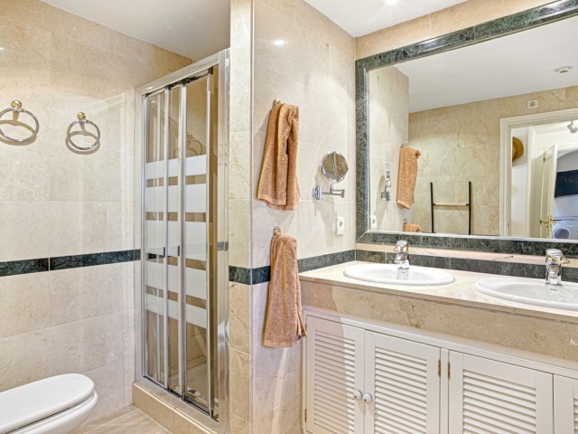 Appartement avec 2 Chambres  à Elviria