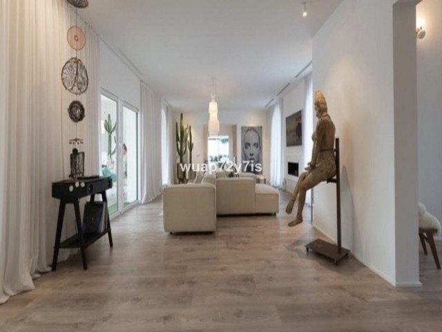 4 Bedrooms Villa in Guadalmina Alta