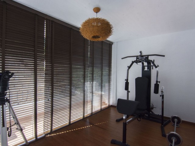 Apartamento con 2 Dormitorios  en La Mairena