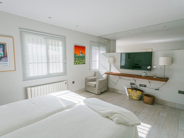 Appartement avec 3 Chambres  à Guadalmina Baja