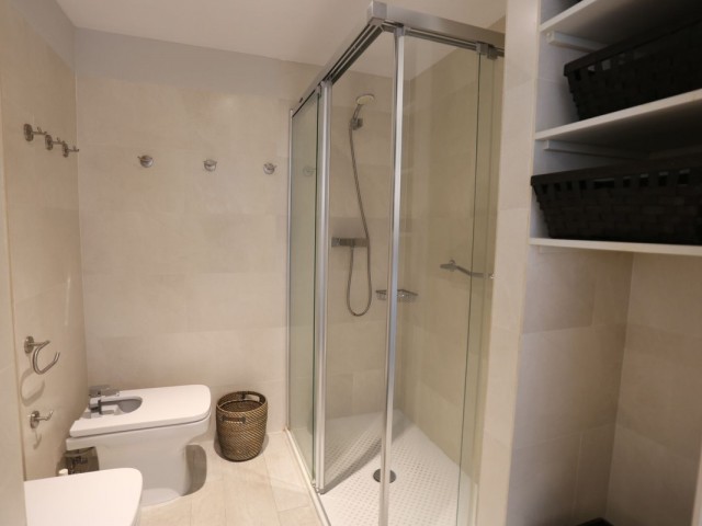 Appartement avec 3 Chambres  à Guadalmina Baja