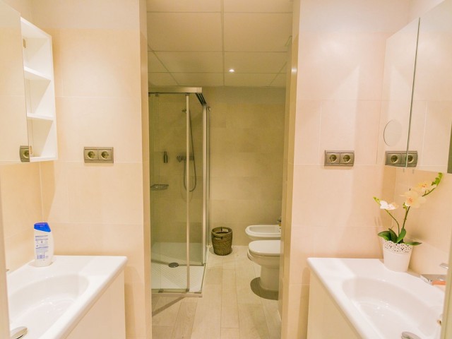 Appartement avec 3 Chambres  à Guadalmina Baja