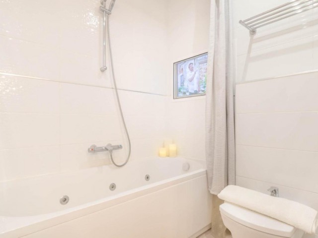 3 Bedrooms Townhouse in Marbella