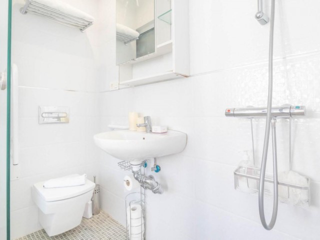 Maison mitoyenne avec 3 Chambres  à Marbella