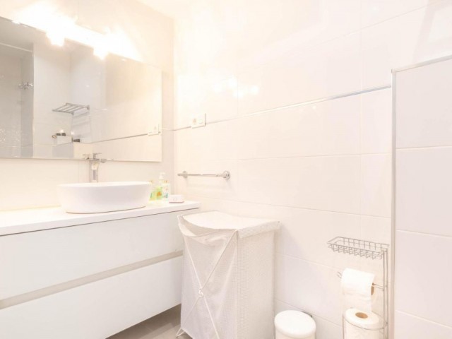 Maison mitoyenne avec 3 Chambres  à Marbella