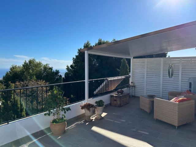 Maison mitoyenne avec 3 Chambres  à Mijas