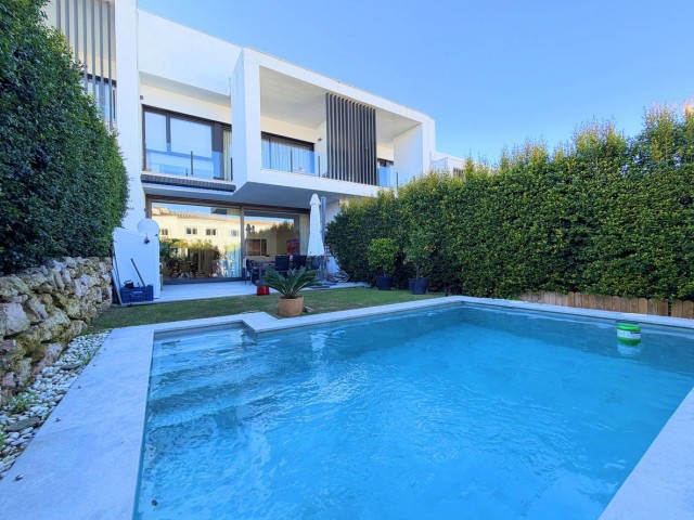 Maison mitoyenne, San Roque, R5224378