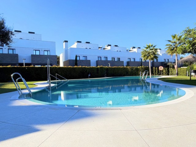 Maison mitoyenne, San Roque, R5224378