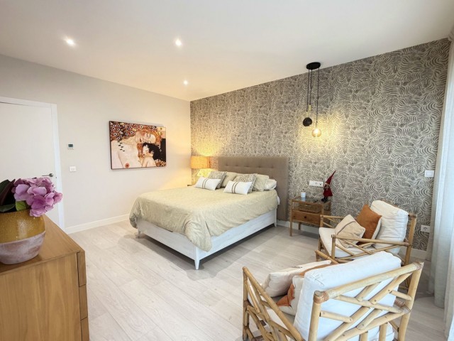 Maison mitoyenne avec 3 Chambres  à San Roque