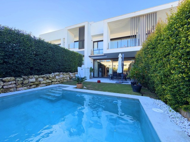 3 Slaapkamer Rijtjeshuis in San Roque