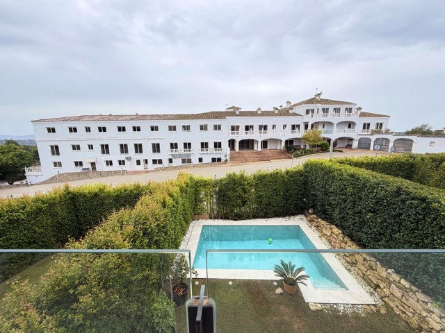 3 Soveroms Rekkehus i San Roque