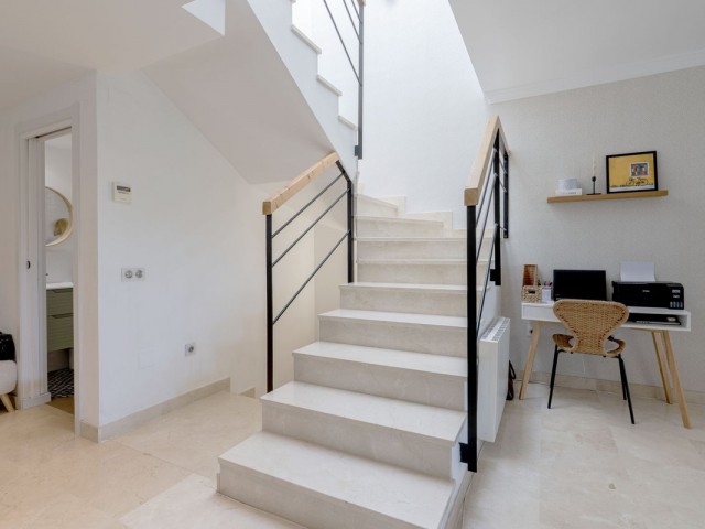 4 Bedrooms Villa in Guadalmina Alta