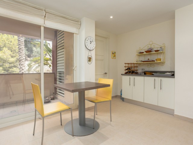 Apartamento con 2 Dormitorios  en Río Real