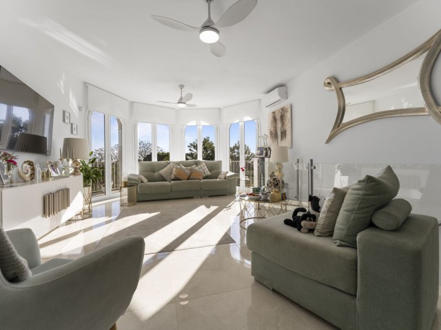 3 Bedrooms Villa in Mijas