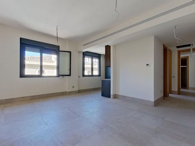 2 Bedrooms Apartment in Málaga Centro