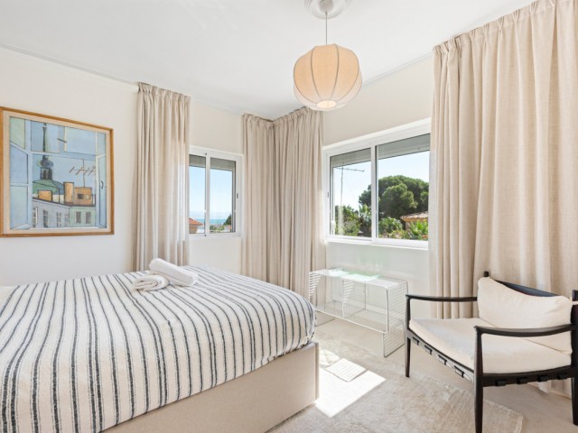 5 Bedrooms Villa in Torremolinos