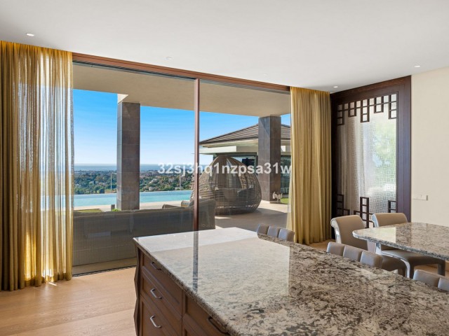 8 Sovrums Villa i Benahavís