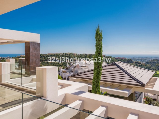 8 Sovrums Villa i Benahavís