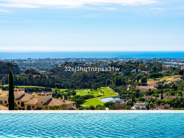 8 Sovrums Villa i Benahavís