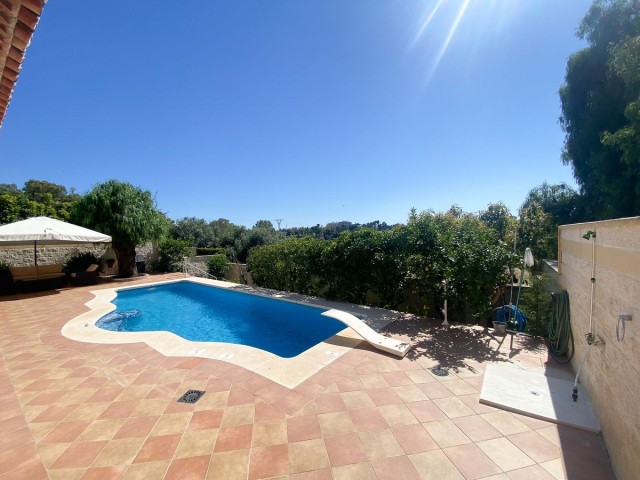 3 Bedrooms Villa in Guadalmina Alta