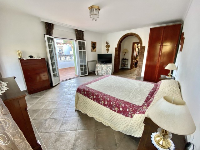 Villa avec 4 Chambres  à Benahavís