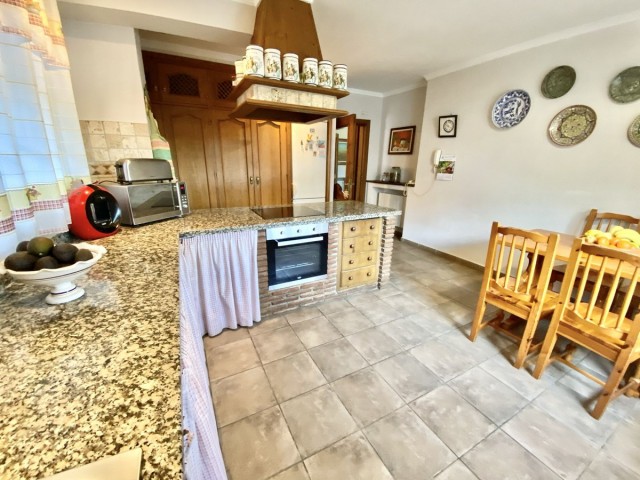 Villa avec 4 Chambres  à Benahavís