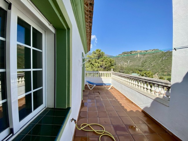 Villa avec 4 Chambres  à Benahavís