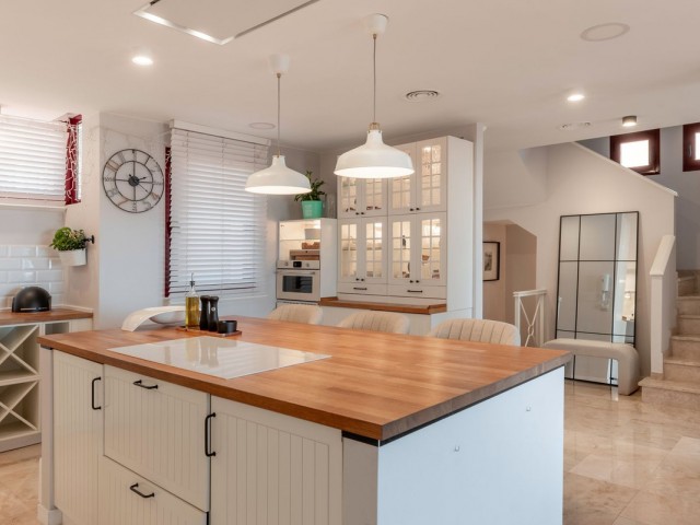 4 Bedrooms Townhouse in El Paraiso