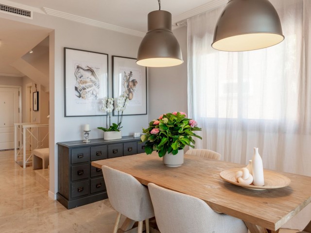 4 Bedrooms Townhouse in El Paraiso