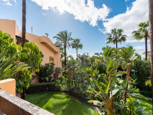 Apartment, Sierra Blanca, R4980742